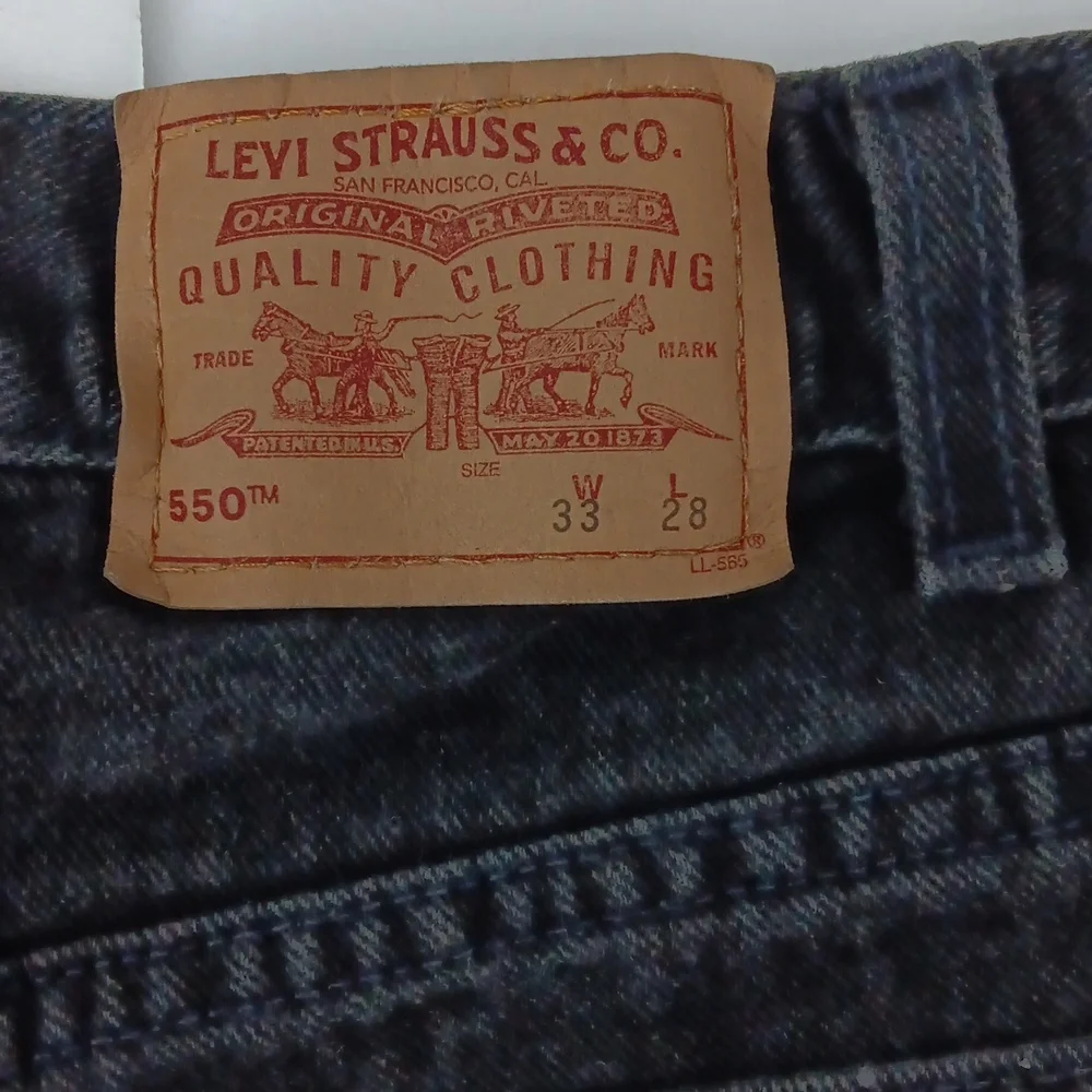 Levi's 550 Jeans Men's Size *33 x 28 Black Husky Relaxed Fit Made In USA Pre-own
